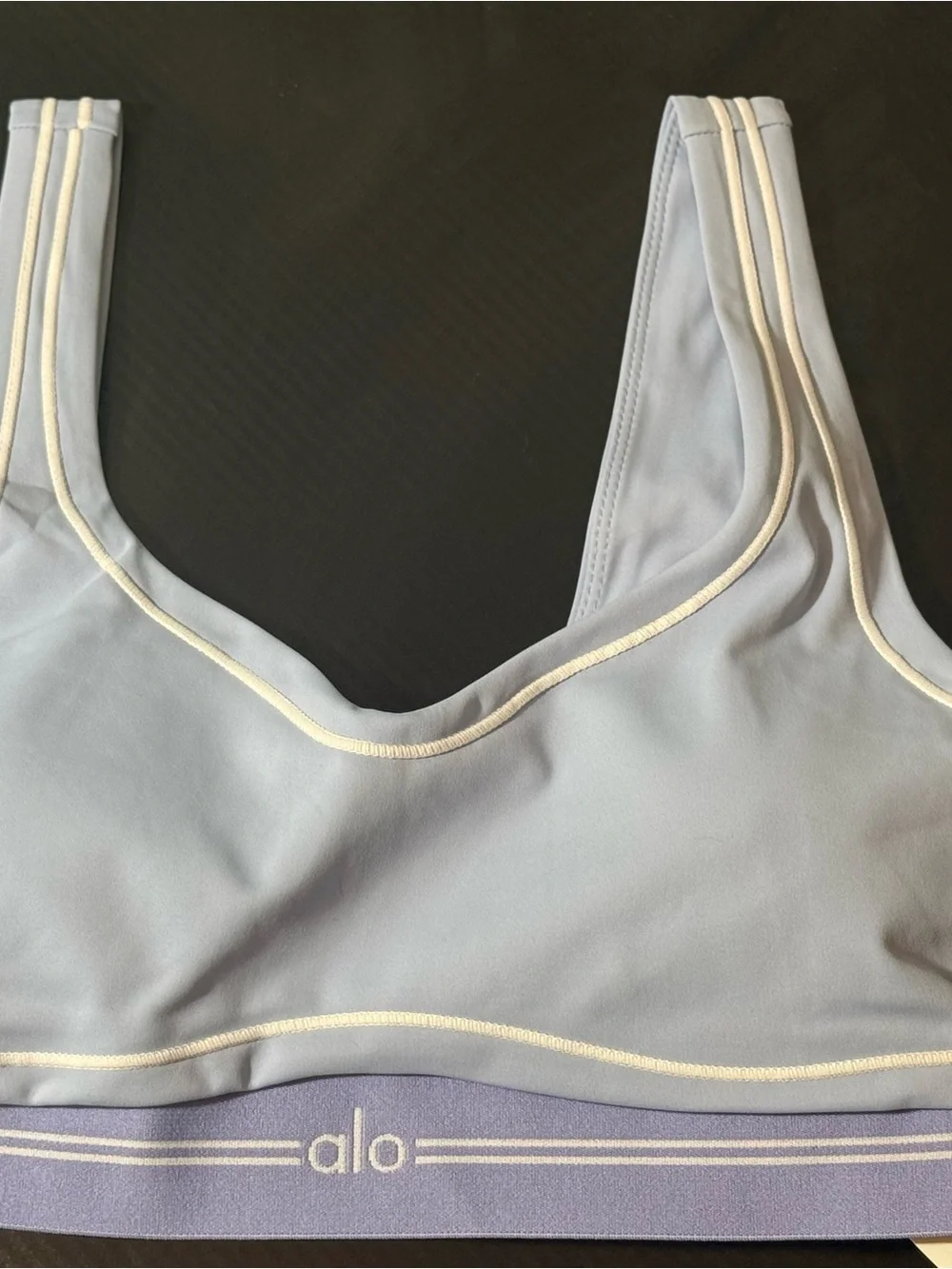 ALO Yoga Light Blue V‑Neck Sports Bra & Matching Leggings Set